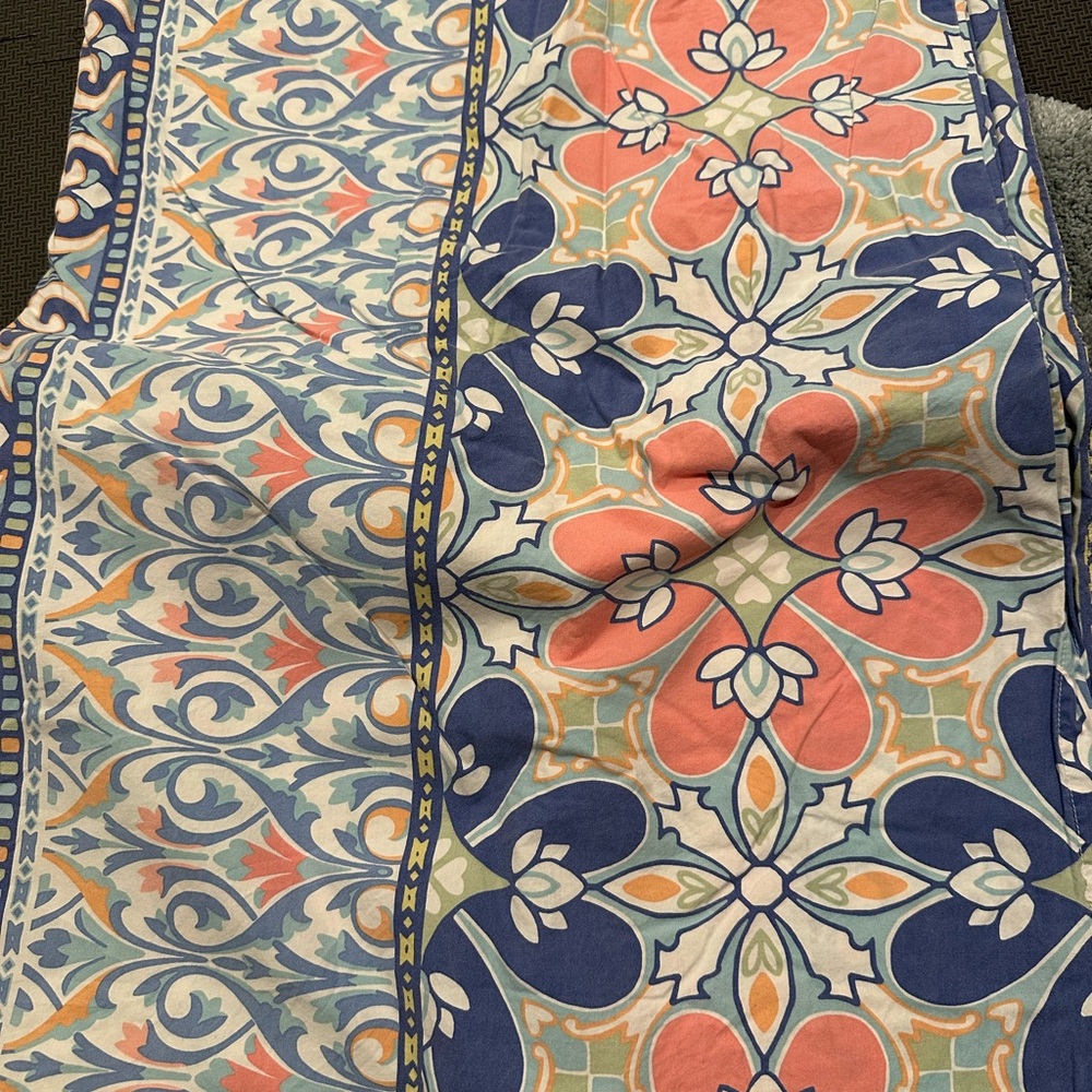Floral Patterned Pottery Barn Full/Queen duvet cover